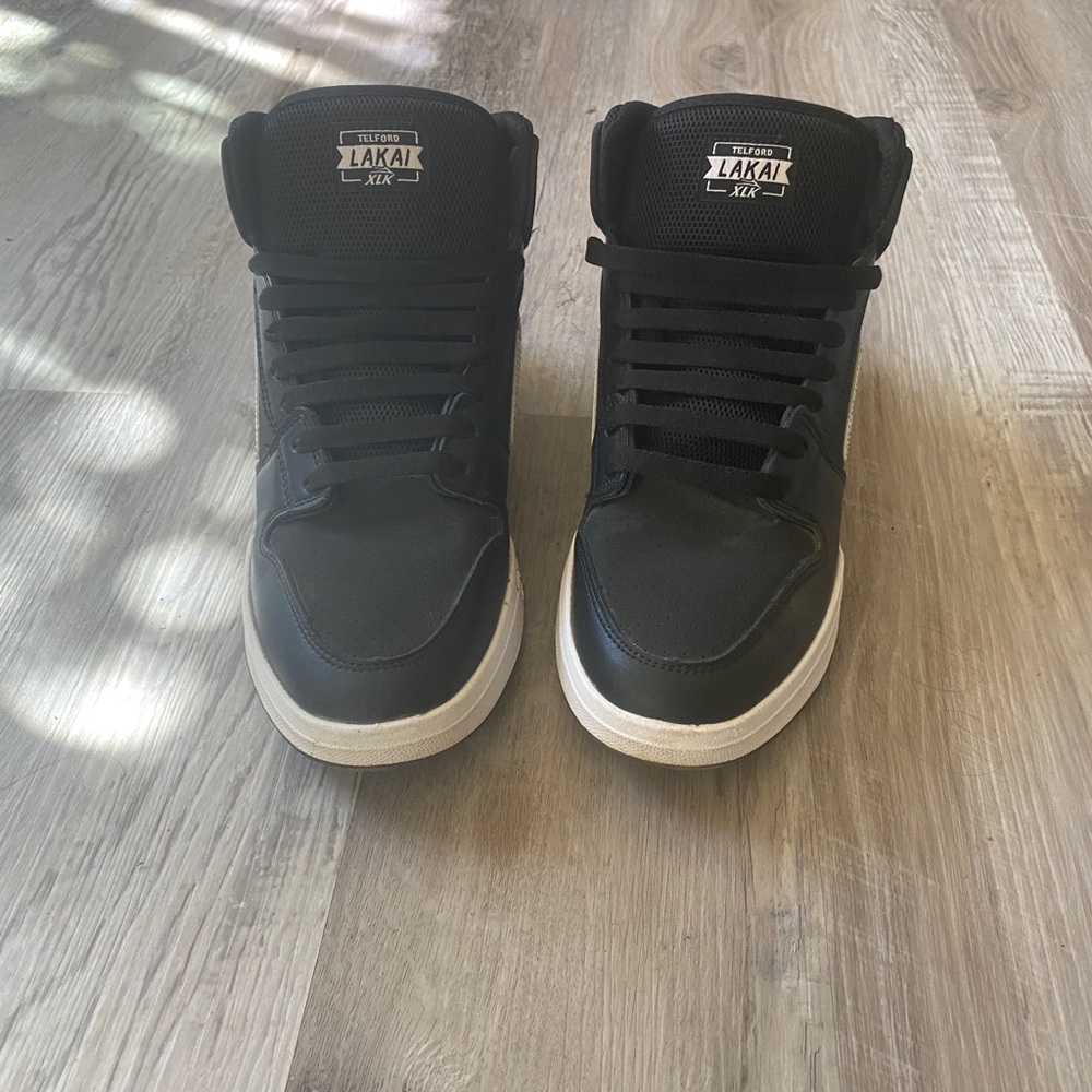 Lakai Telford black hightops leather skate shoes